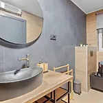 House Kristina 度假居